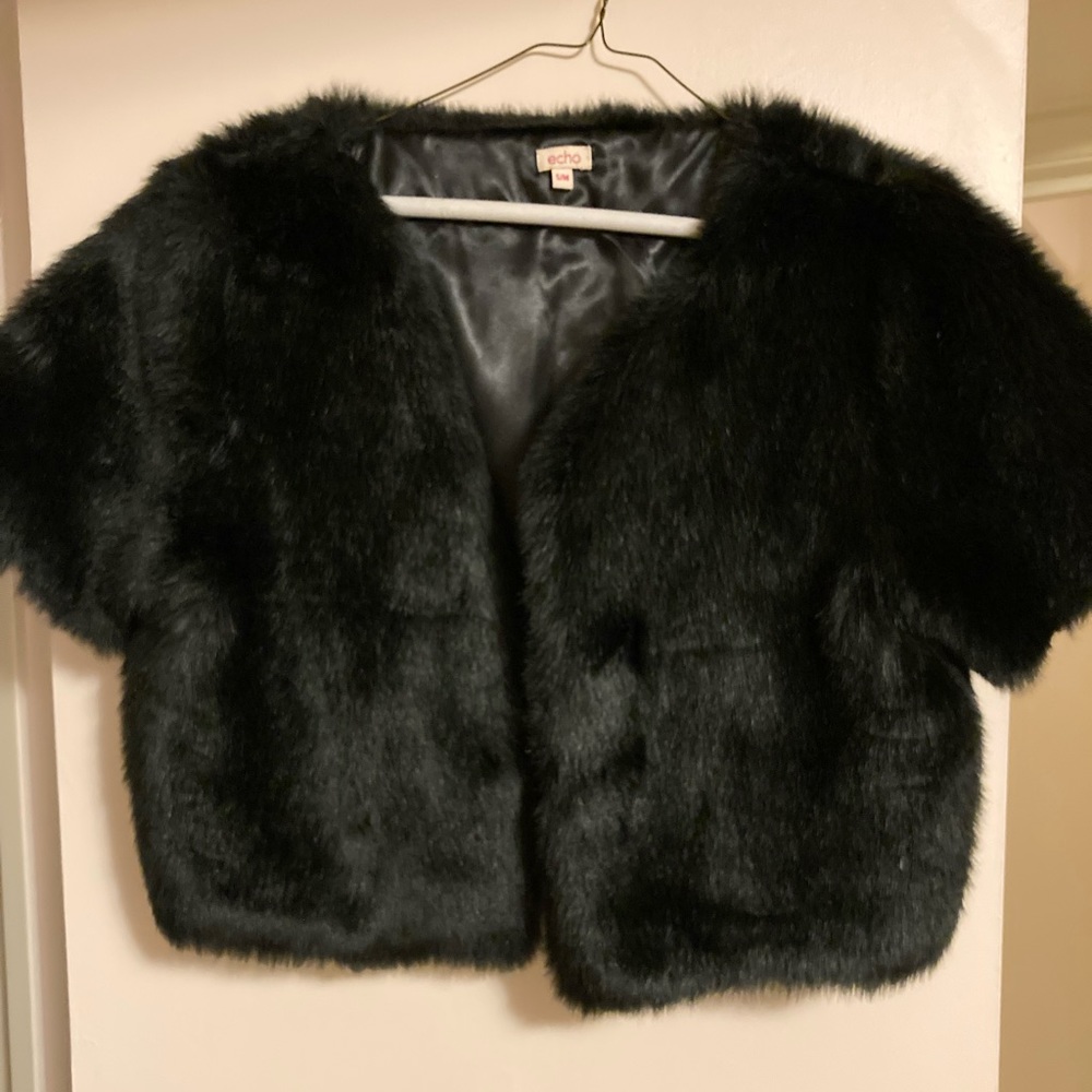 Faux fur bolero